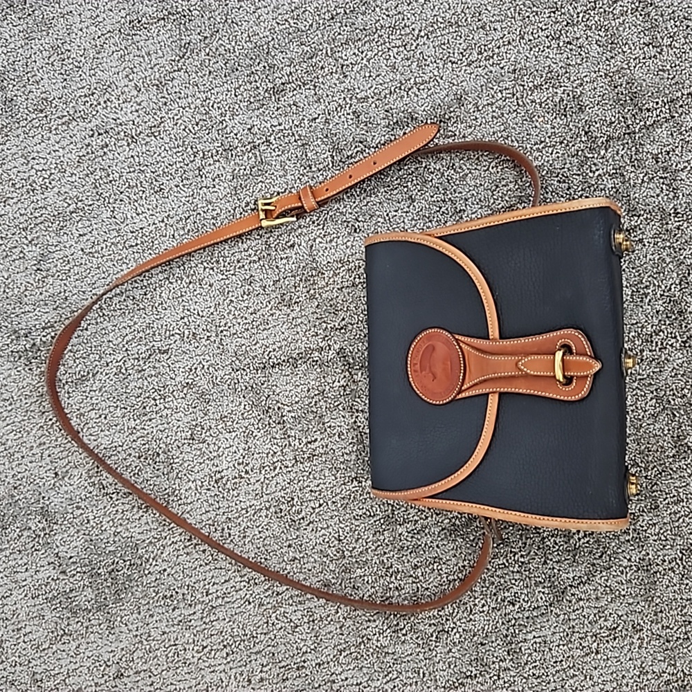 Vintage Dooney & Bourke Navy Tan